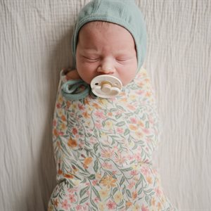 Swaddle - Pastel Blooms